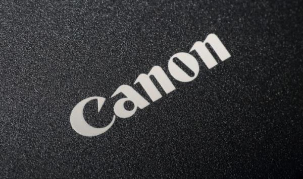 Canon запатентовали гибридный затвор камеры