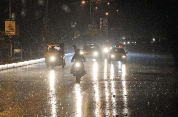 Катастрофические дожди в Пакистане унесли жизни 28 человек